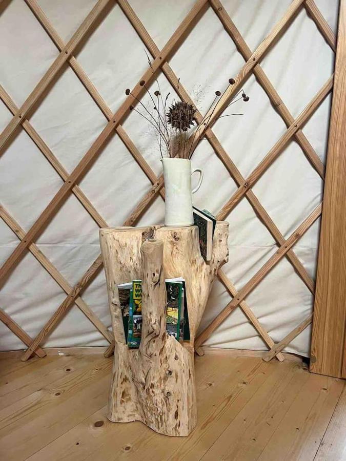אוגרים Aughavannagh Yurt Glamping מראה חיצוני תמונה