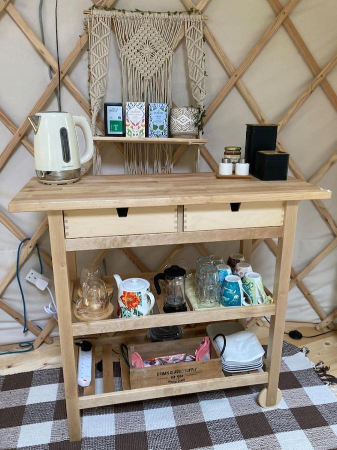 אוגרים Aughavannagh Yurt Glamping מראה חיצוני תמונה