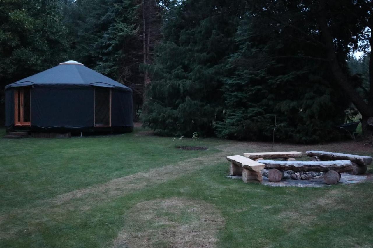 אוגרים Aughavannagh Yurt Glamping מראה חיצוני תמונה