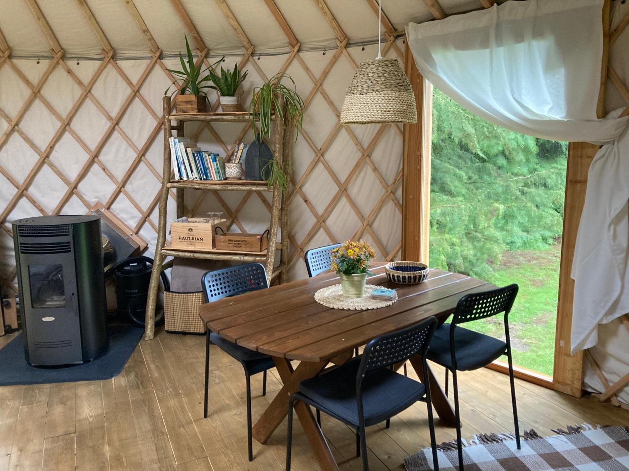 אוגרים Aughavannagh Yurt Glamping מראה חיצוני תמונה
